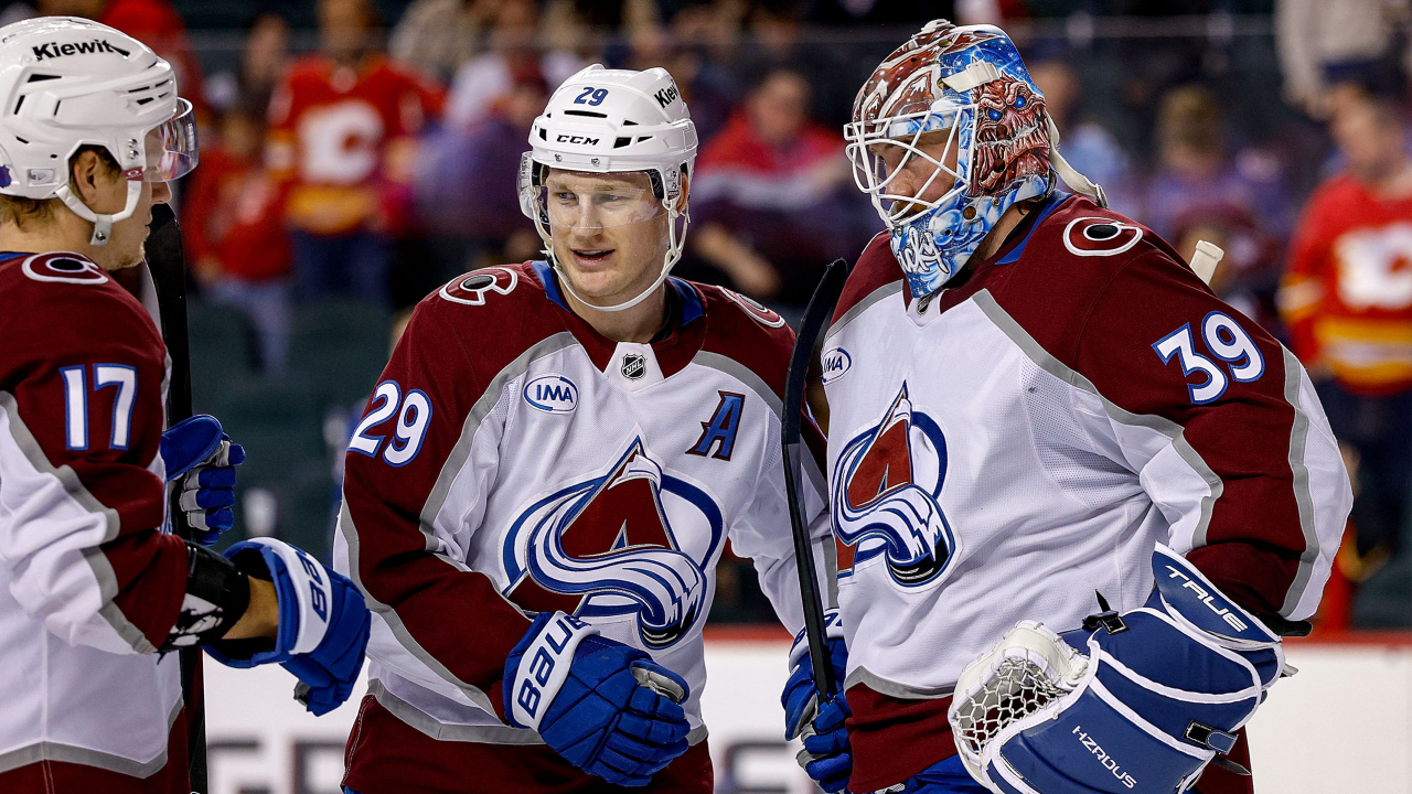 MacKinnon scores 53rd goal of season, Avalanche hold off Flames