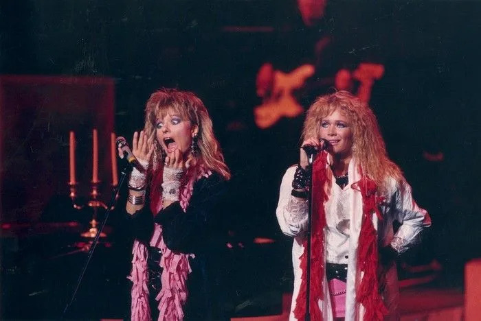 Dollie de Luxe, composed of Norwegian singers Ingrid Bjornov and Benedicte Adrian, took Expo 86 by storm.