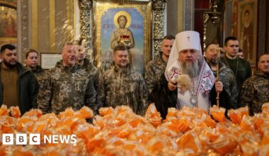 Russia and Ukraine agree to truce for Orthodox Easter - BBC