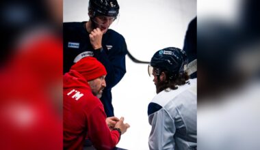 Ovechkin visits Blue Jackets morning skate before finale