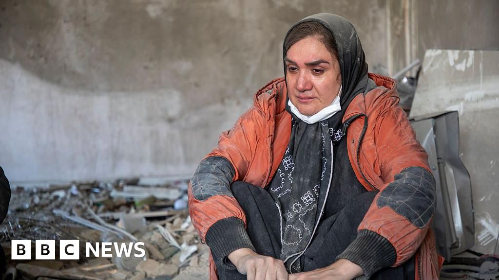 International law experts allege violations in Iran war - BBC