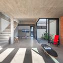 © Alexandre Zelinski TT Houses / PJV Arquitetura - Interior Photography, Concrete