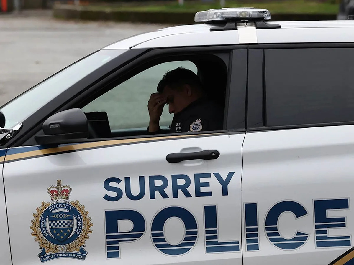 Man injured in crash with commercial truck in Surrey