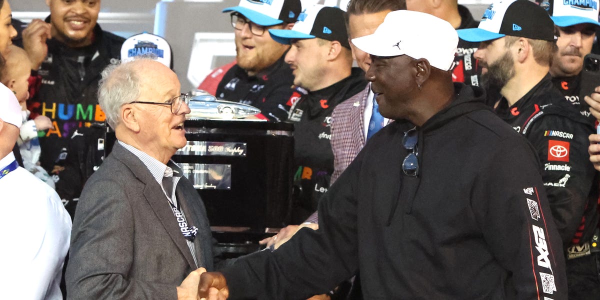 Jim France Steps Down as NASCAR CEO, O'Donnell Takes Over