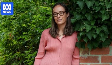 Lily Mora explores origins of Australian modernism in new show at Heide Museum of Modern Art