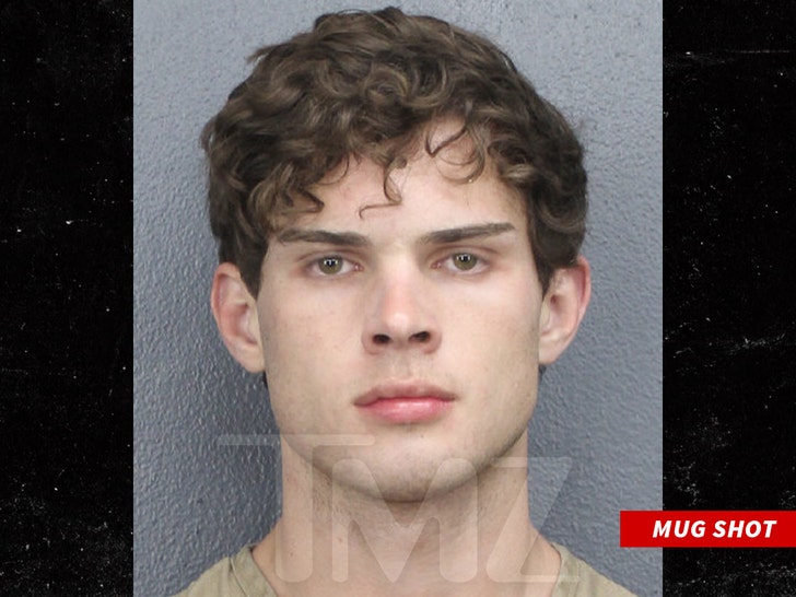 Clavicular mug shot 1