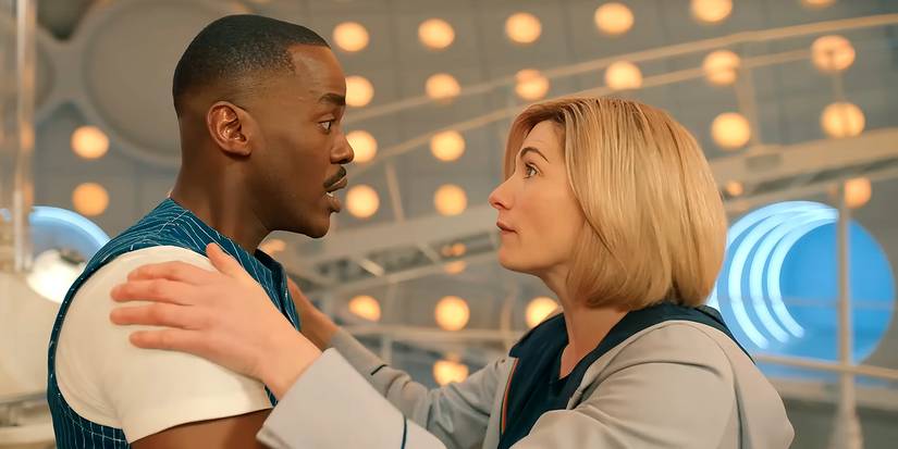 Jodie Whittaker holds Ncuti Gatwa's shoulders as he looks to her worried in Doctor Who