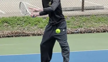 Recharged No. 1 singles player, Valley tennis teammates energized for postseason