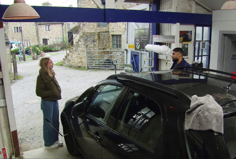 belle dingle, kammy hadiq, emmerdale