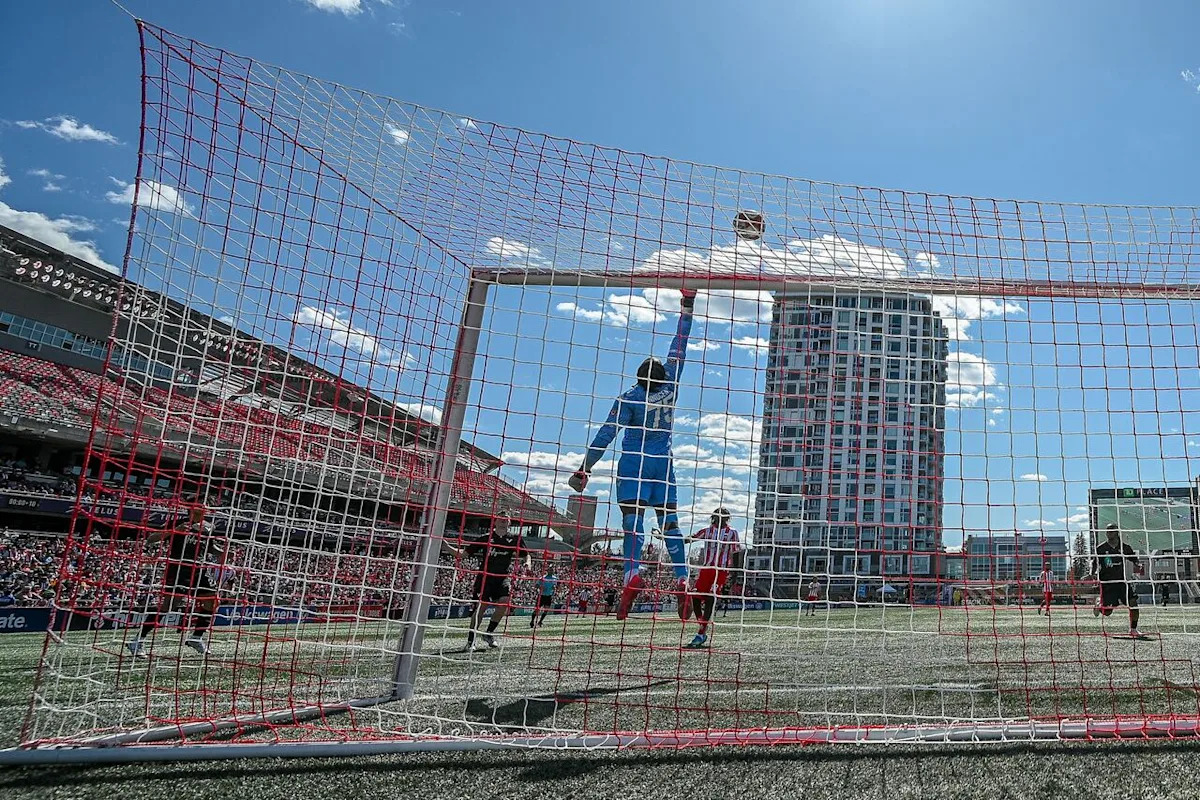 Atlético Ottawa escape with 1-1 draw against Vancouver FC in home opener