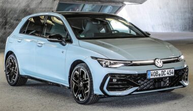 Volkswagen Reveals Hybrid Golf Hatchback for Europe
