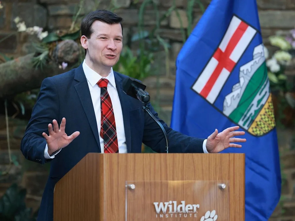  Calgary Mayor Jeromy Farkas, speaks during a tourism funding announcement at the Calgary Zoo on Monday, April 20, 2026.