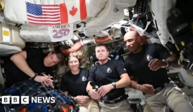 Welsh laser firm 'over the moon' to play a part in Artemis II space mission - BBC