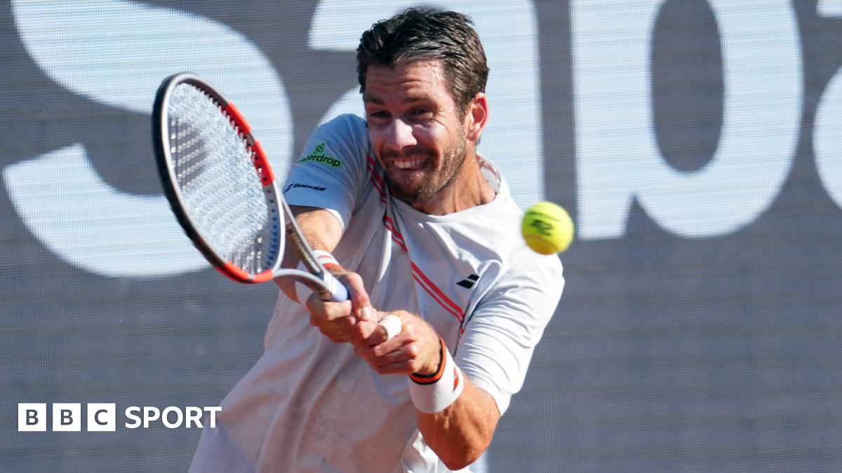 Cameron Norrie plays a forehand in his defeat to Rafael Jodar at the Barcelona Open