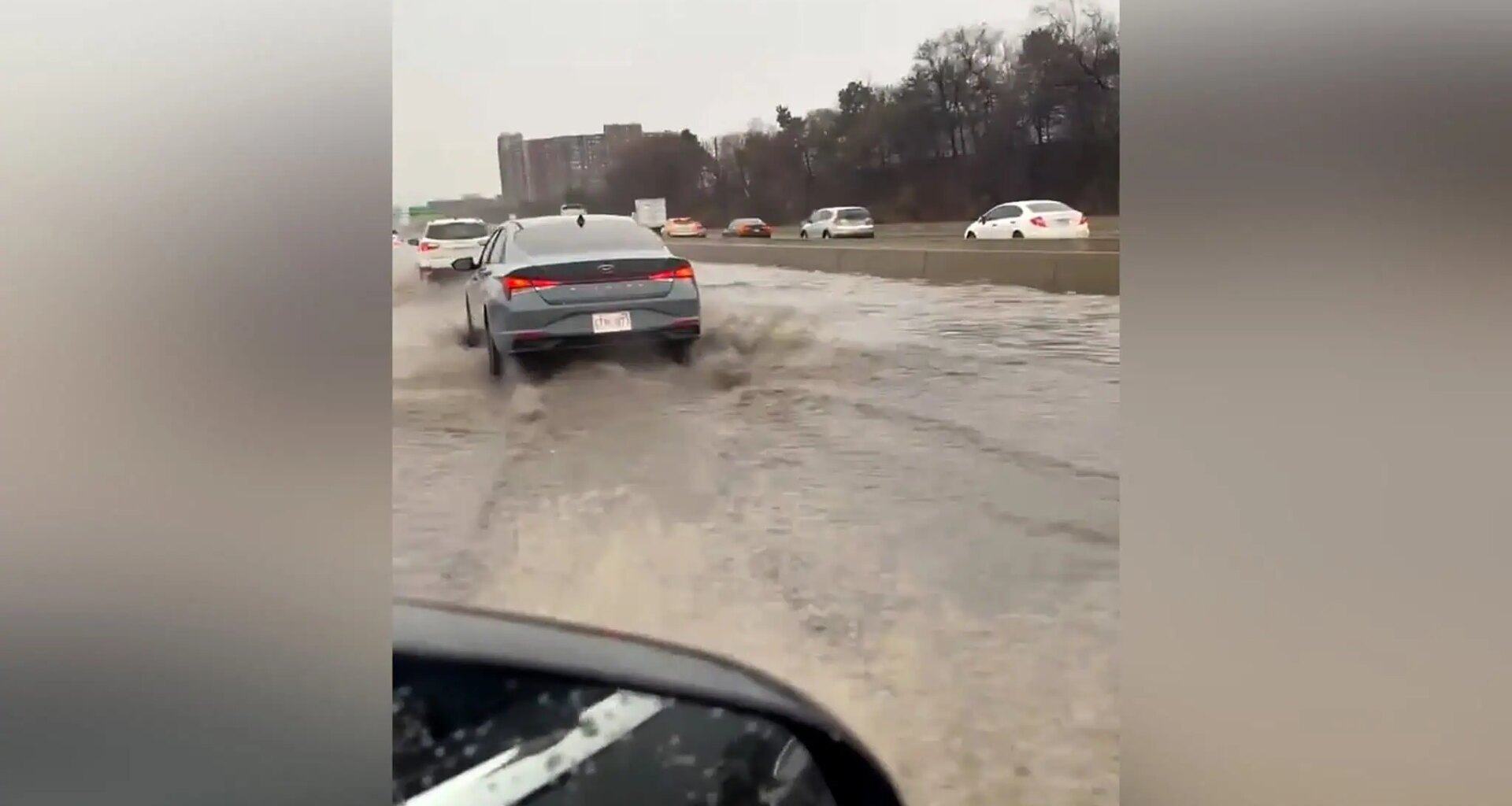 flooding highway 427 toronto