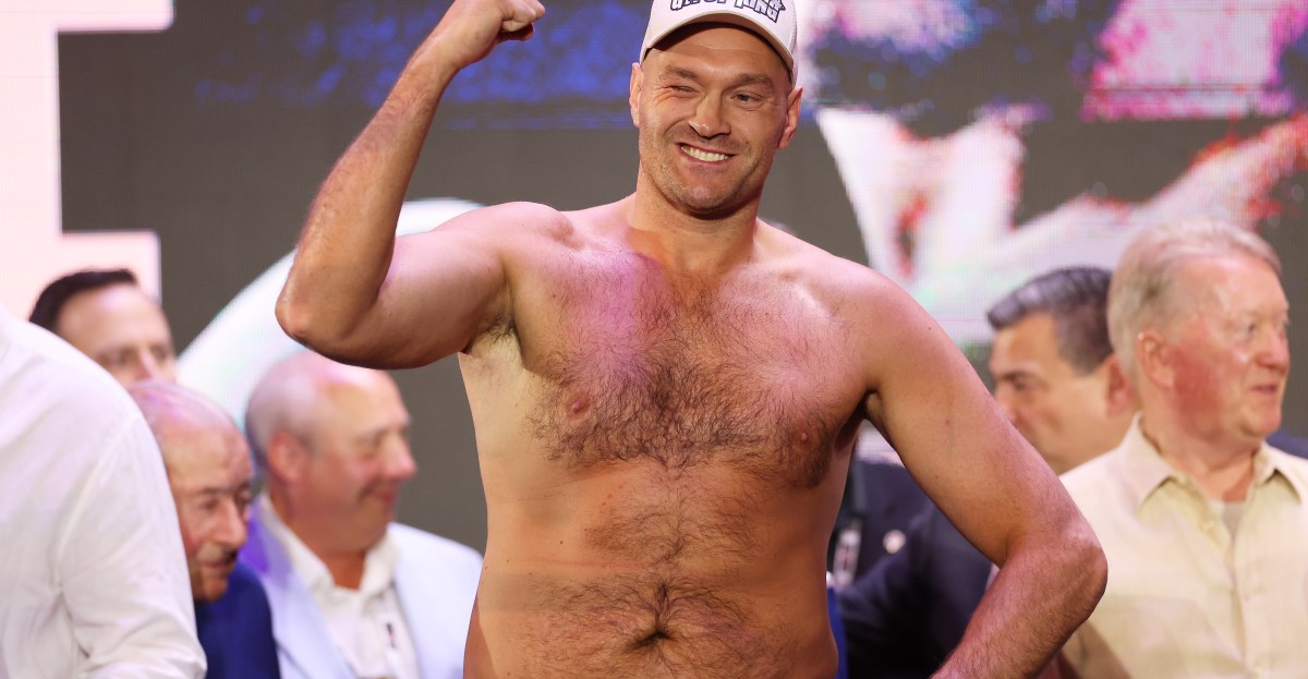 Fury vs. Makhmudov weigh ins video, LIVE results from London