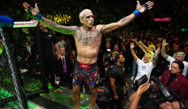 BMF champ Oliveira rips into critical fans: ‘They haven’t done f—k all’