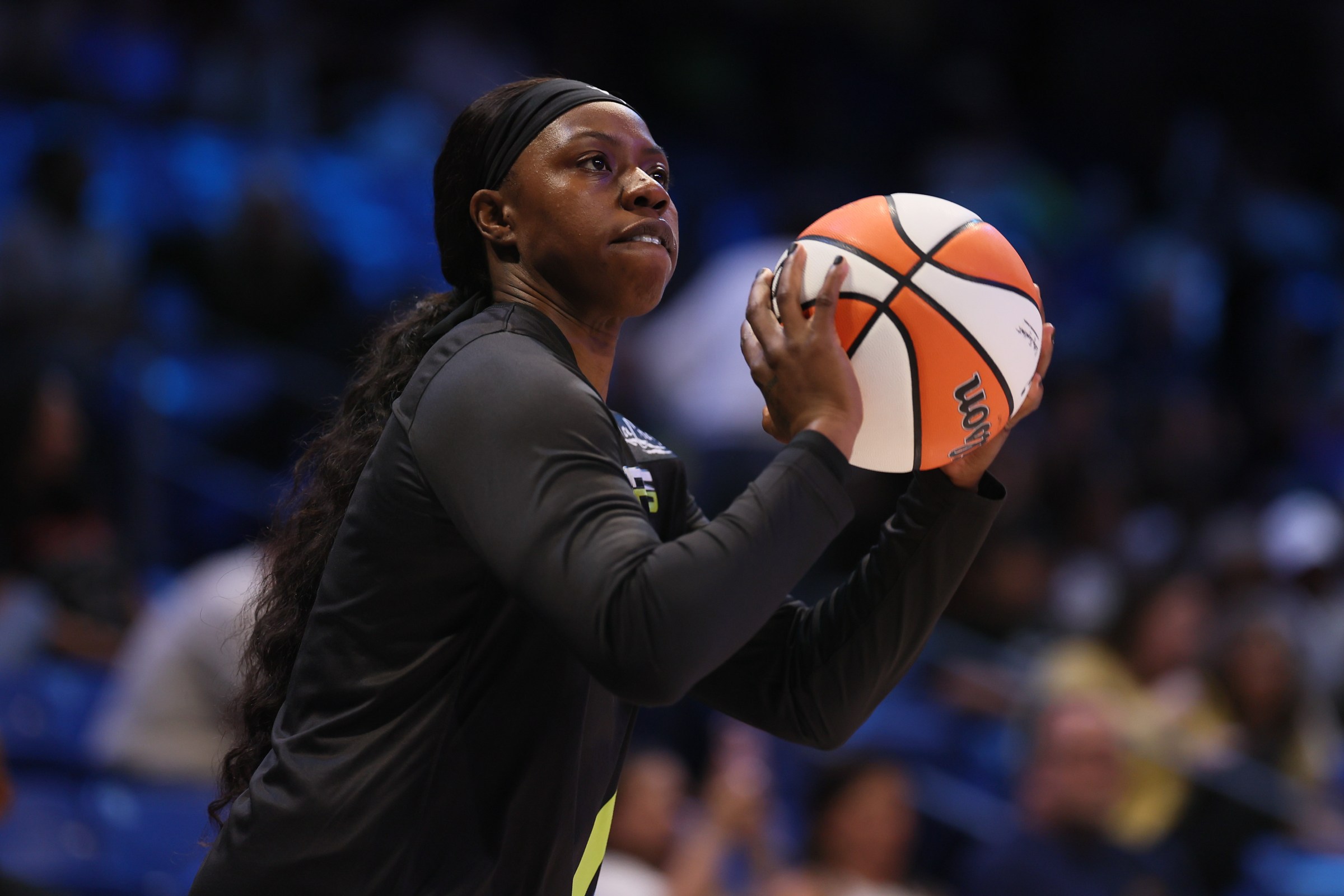 Arike Ogunbowale.