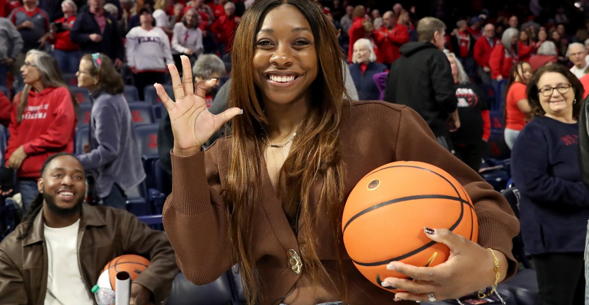 Former Arizona star Aari McDonald to miss beginning of WNBA season