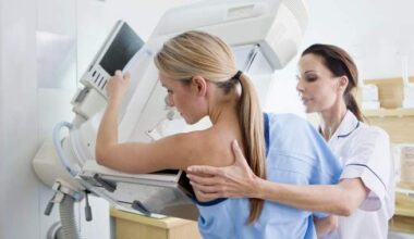 Eligibility age for free breast cancer screening being lowered in Alberta