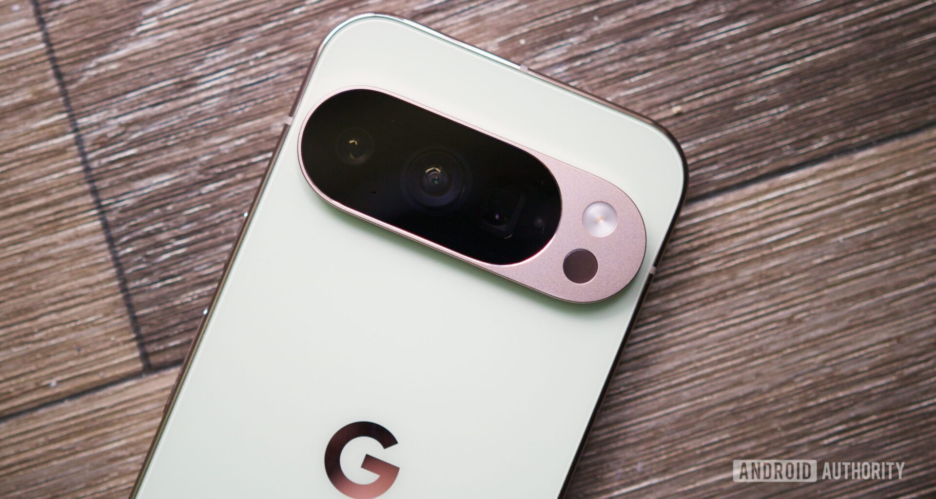 google pixel 10 pro camera temperature sensor close up