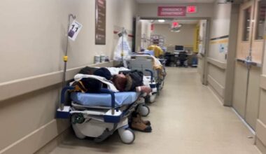 Hallway health care persists at Kelowna General Hospital as hospital floors sit empty - Okanagan