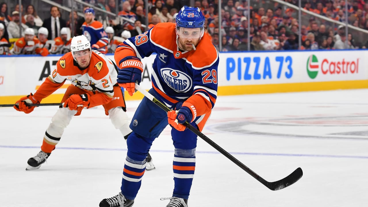 PROJECTED LINEUP: Draisaitl & Dickinson game-time decisions for Game 1 against Ducks