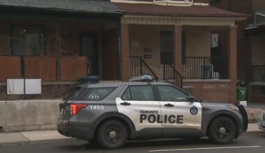 Woman in her 20s taken to hospital after early morning stabbing in Toronto’s west end – CP24