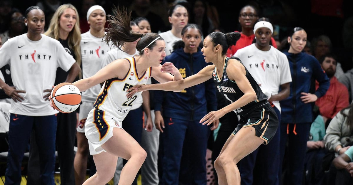 Caitlin Clark scores her 1st WNBA bucket in return from injury – TSN
