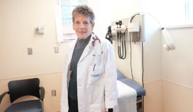 Toronto man living with HIV for nearly 30 years now in remission after bone marrow transplant – CP24