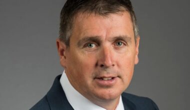 MP turning down pay raise makes sense