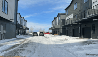 Man in life-threatening condition after shooting in SE Calgary