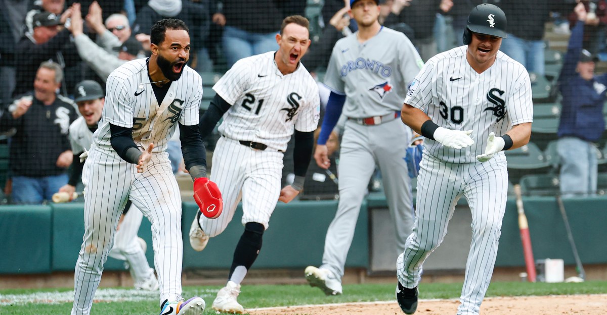 Another gutpunch extra innings loss for the Blue Jays