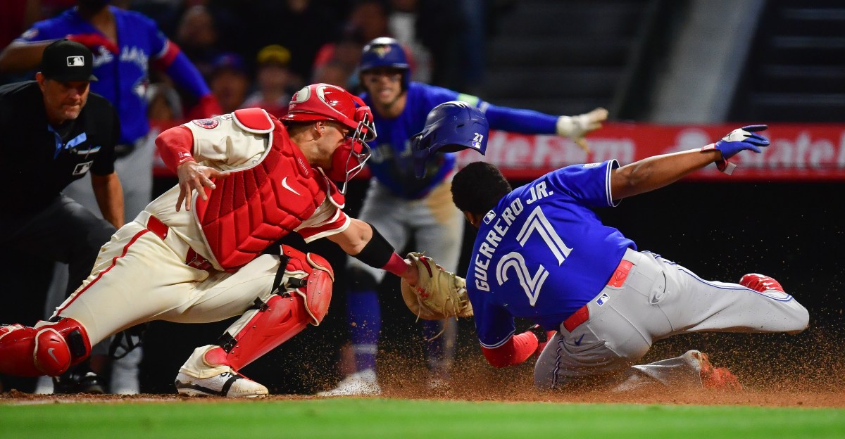 Jays Win 4-2, Take First Series Since Opening Weekend