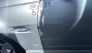 "So much ill will": Disgust at driver's 'kill score' sticker tallying up cyclists and wheelchair users hit; Fans unsure of new Ineos kit; Un-bee-lievable bike scenes in Paris + more on the live blog - Cycling News | Bike Reviews