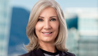 Julie Gascon headshot