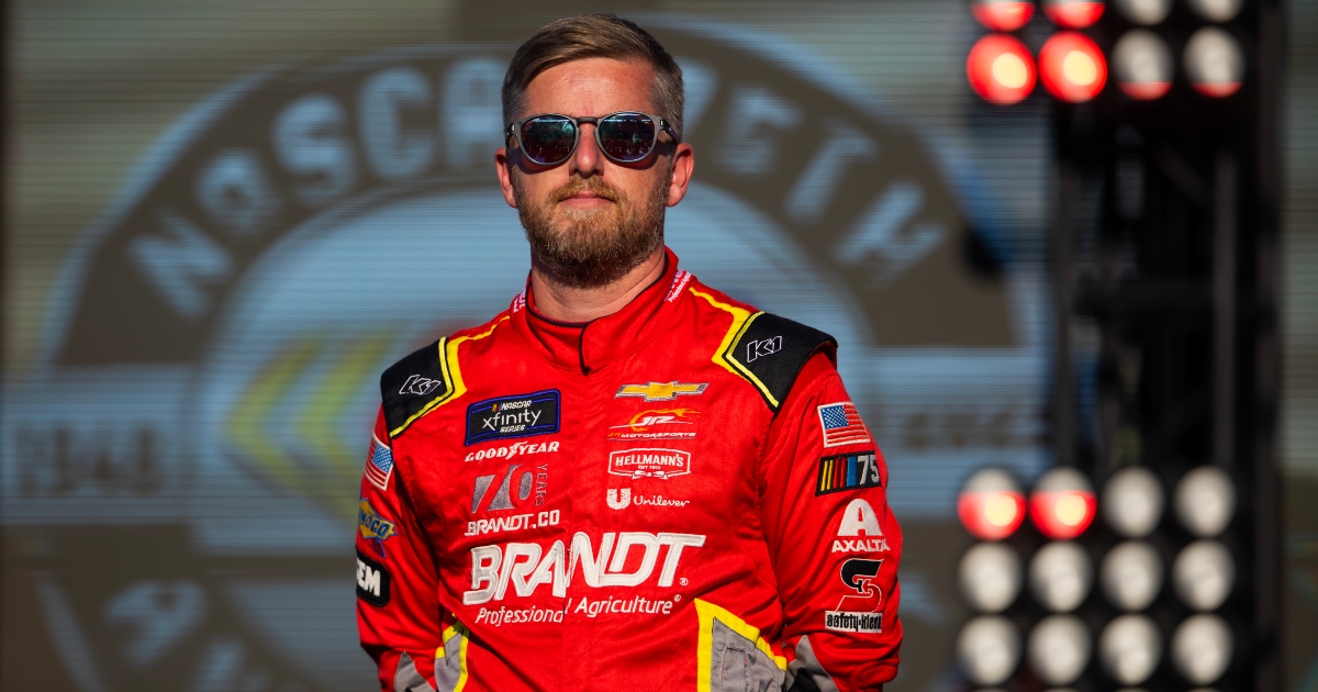 Feb 21, 2026; Auburn, Alabama, USA; Kentucky Wildcats guard Denzel Aberdeen (1) runs a play against the Auburn Tigers during the first half at Neville Arena. Mandatory Credit: John Reed-Imagn Images