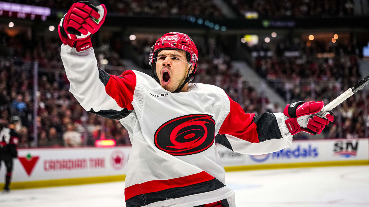 Hurricanes push Senators to brink with Game 3 win in Eastern 1st Round