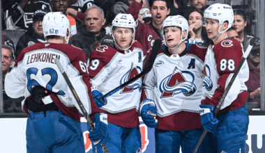 Avalanche win Game 3, on verge of sweep against Kings in West 1st Round