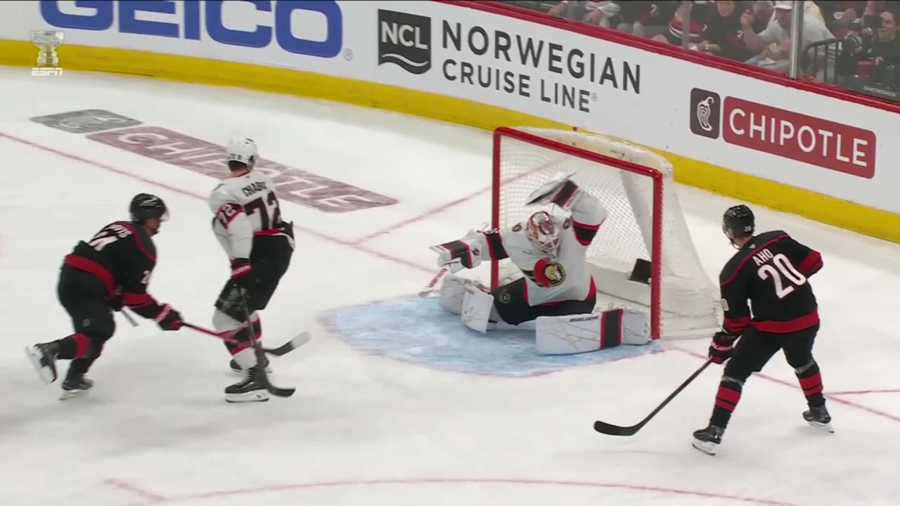 Ullmark flashes the glove | NHL.com