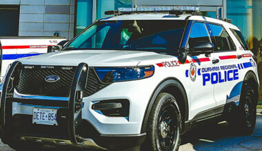 knife robbery pickering brampton