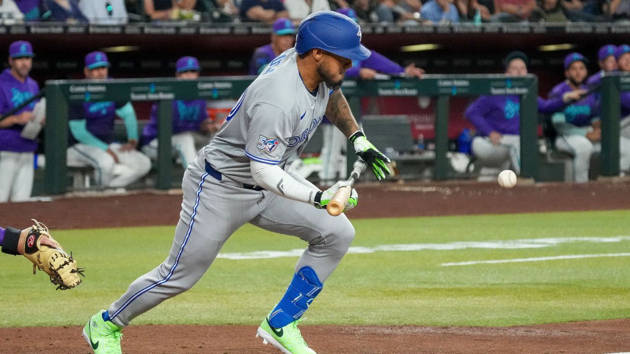 Blue Jays' offensive slide continues in sloppy loss to Diamondbacks