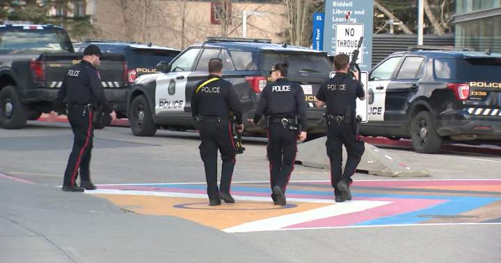 Mount Royal University accused of being ‘woefully equipped’ to deal with campus emergency