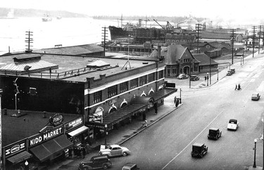1943: Photograph of Columbia Street in New Westminster.