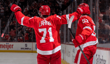 Larkin's third goal | NHL.com