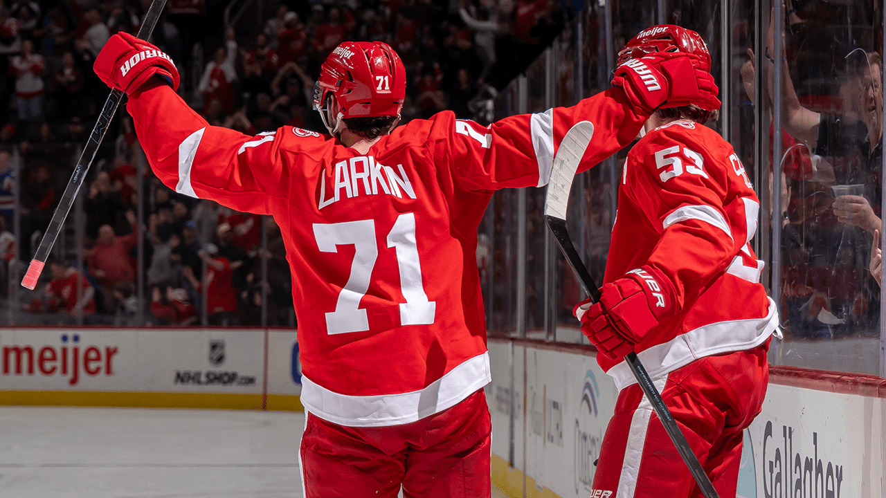 Larkin's third goal | NHL.com