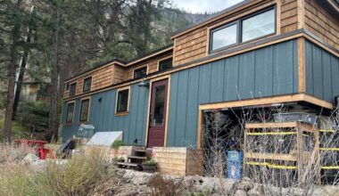 Okanagan Falls couple, both in health care, may need to move due to ‘tiny homes’ rules - Okanagan