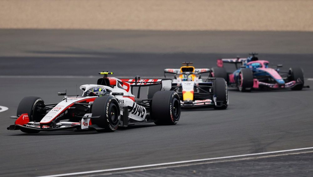 Oliver Bearman, Haas F1 Team, Arvid Lindblad, Racing Bulls
