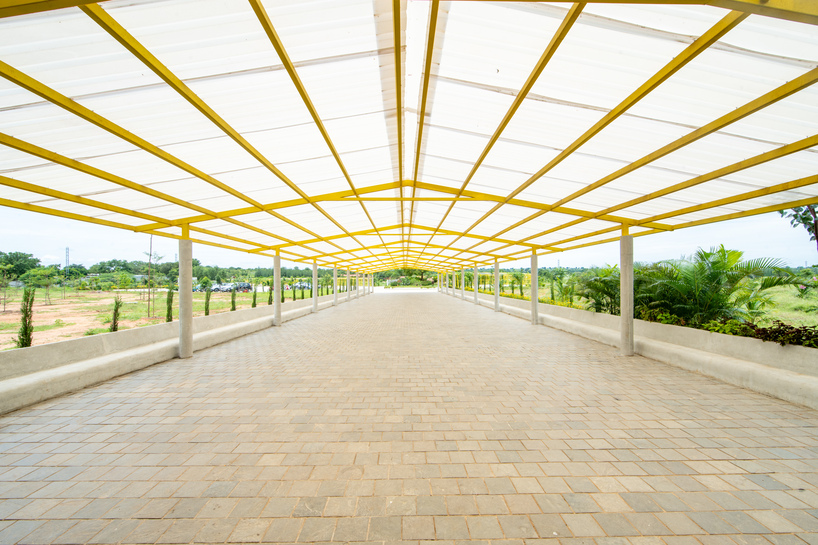 open courtyards and evolving green facades turn hyderabad school campus into living forest - 4
