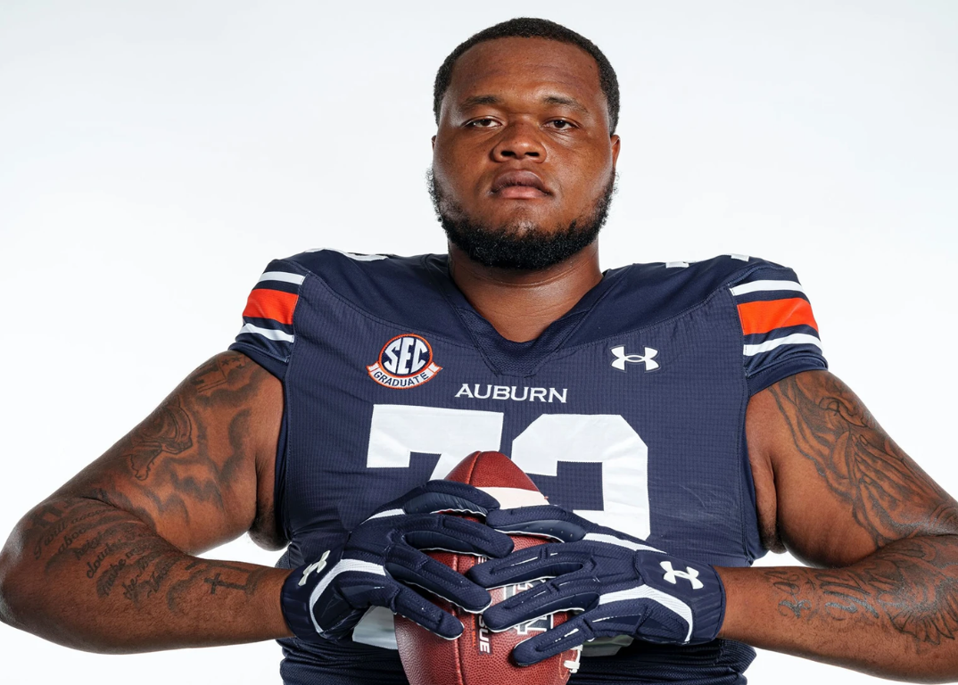 Saskatchewan Roughriders sign massive 6-foot-8 offensive lineman Percy Lewis IV